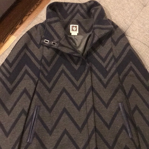 Rare Woven Chevron Cape! - Picture 3 of 6